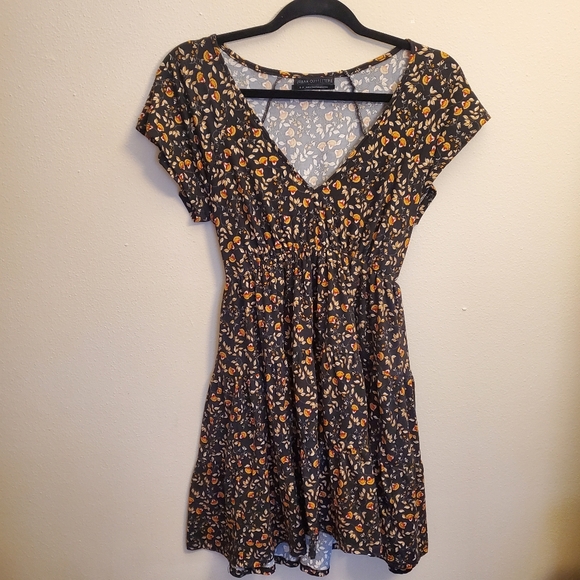 Urban Outfitters Julia Tiered Ruffle Mini Dress Size s/p black floral - Picture 3 of 8
